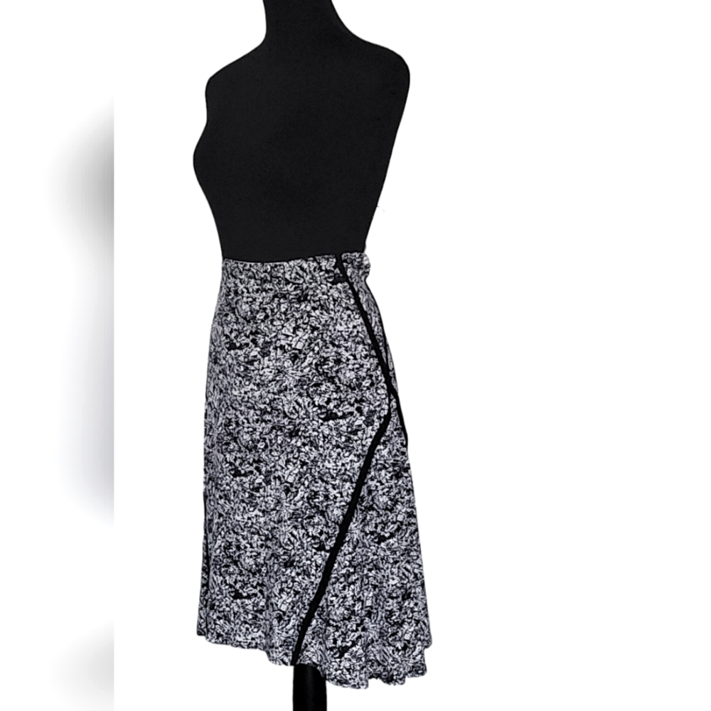Max Studio Abstract Asymmetrical Aline Midi Skirt - image 3